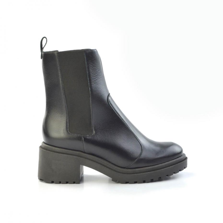 BOTA TRATORADA CHELSEA