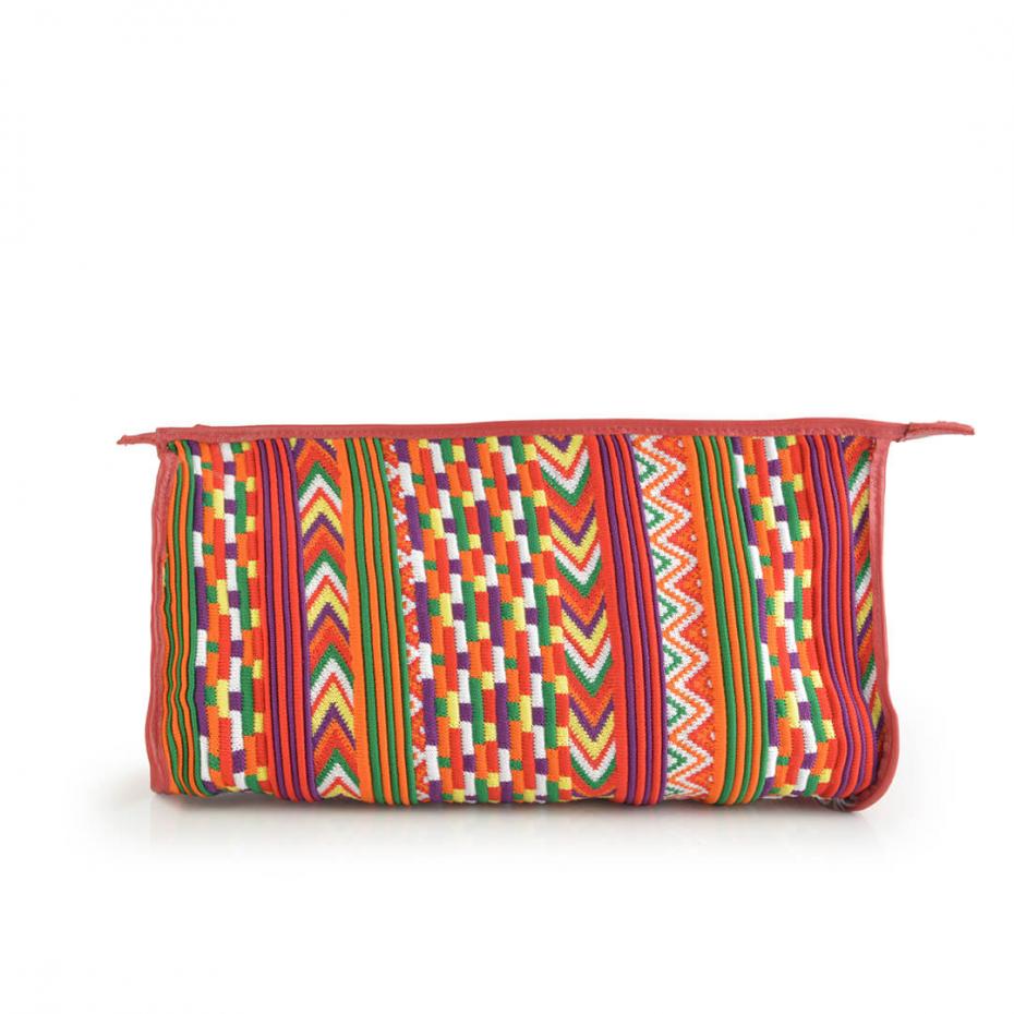 NECESSAIRE EM PALHA
