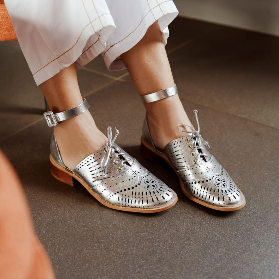 SAPATO OXFORD LASER