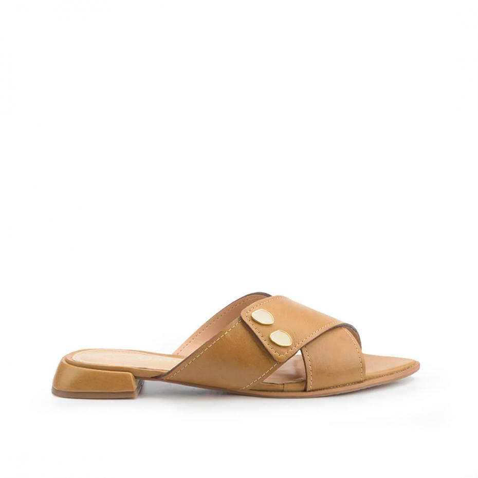 FLAT BICO FOLHA ABOTOADURAS