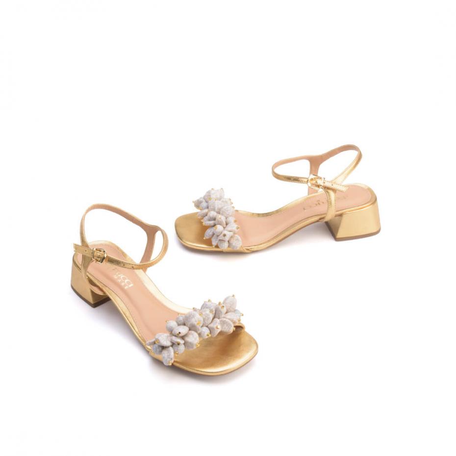 SANDÁLIA ENFEITE CONTAS