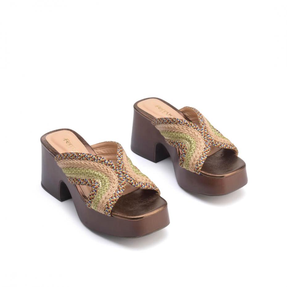 SANDÁLIA PLATAFORMA MIX CORDÕES