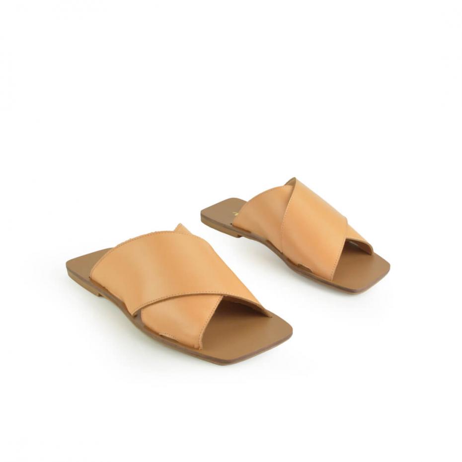 FLAT BICO QUADRADO EM X