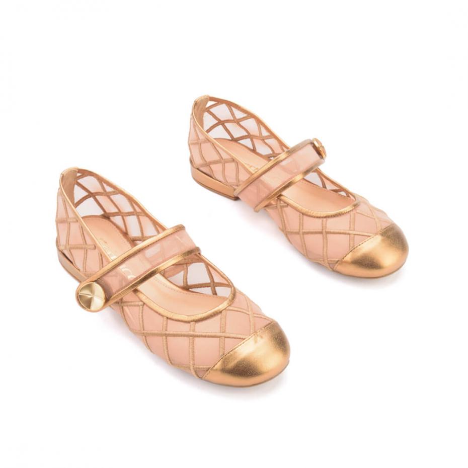 SAPATILHA BONECA BORDADO EM TELA