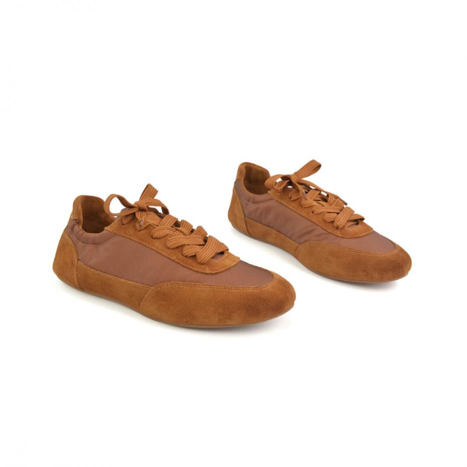 TÊNIS JOGGING MONOCROMÁTICO FERRUGEM