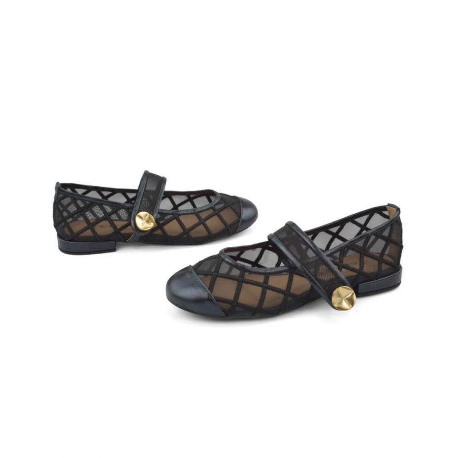 SAPATILHA BONECA BORDADO EM TELA