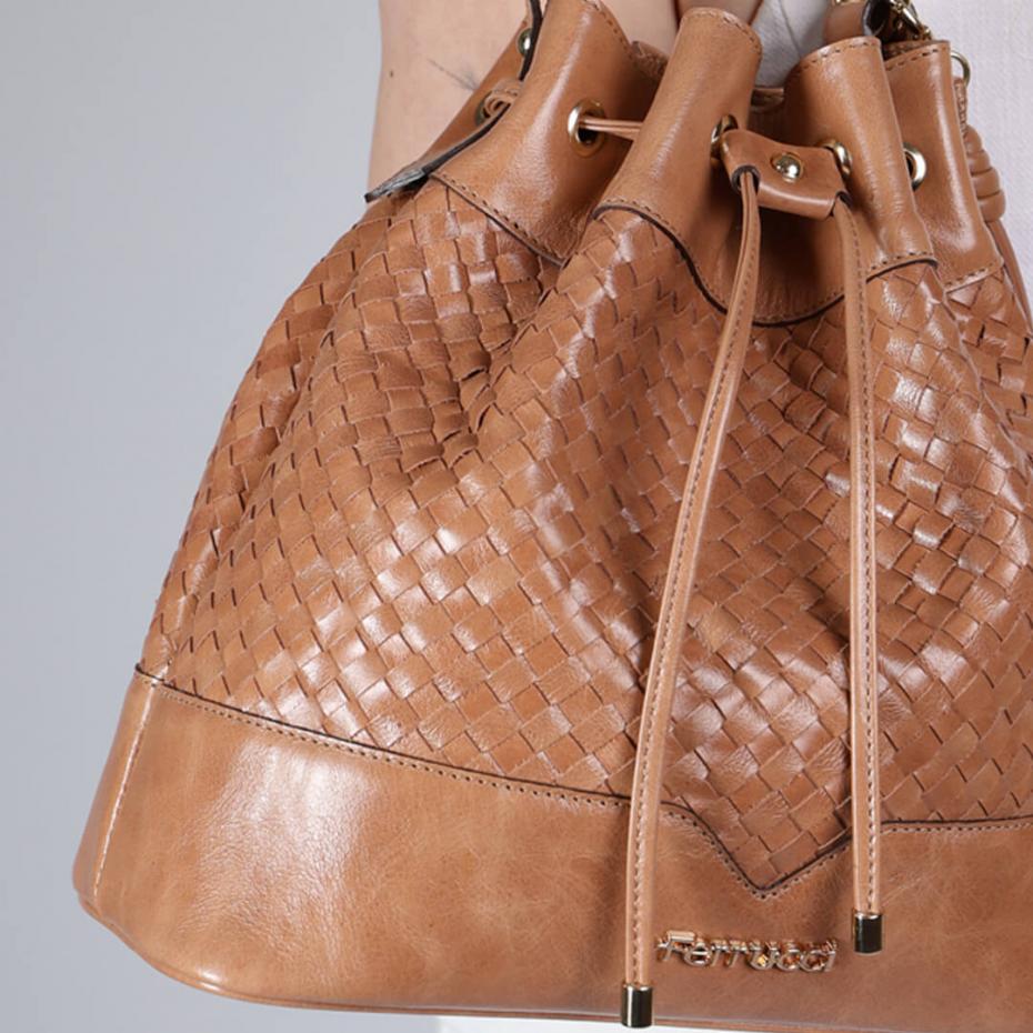 BOLSA BUCKET TRESSÊ