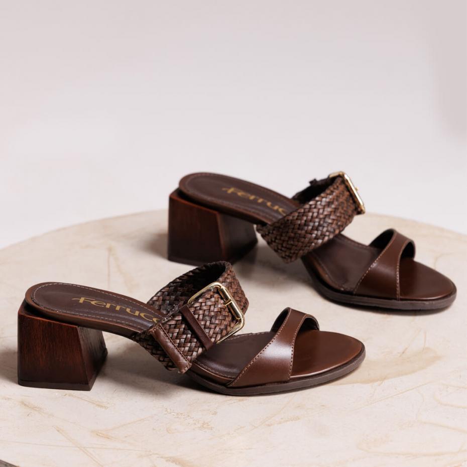 MULE CINTO TRAMA