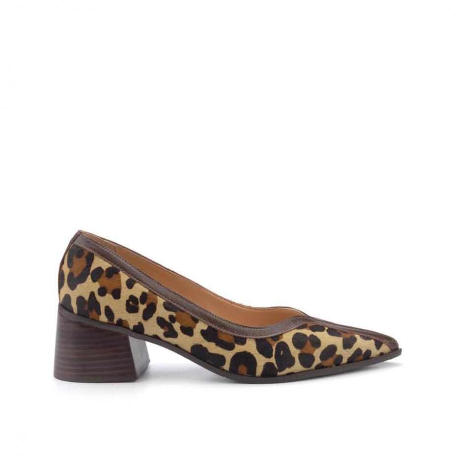 SAPATO RECORTE ANIMAL PRINT