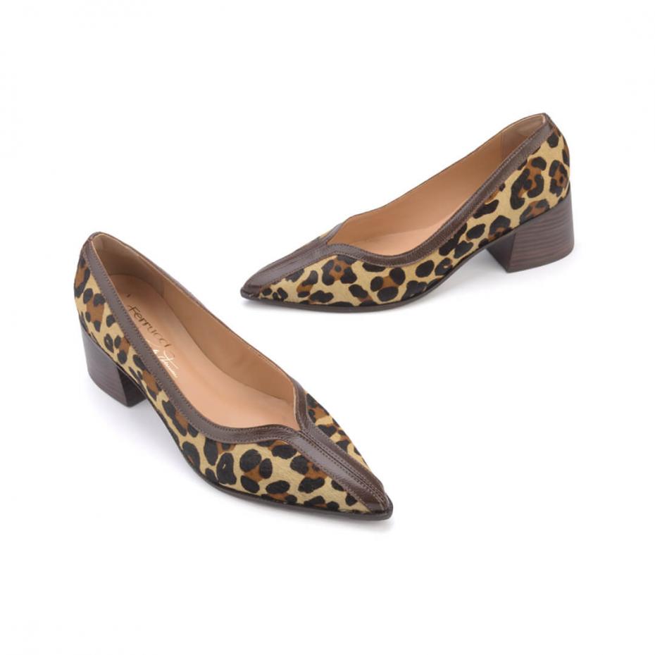 SAPATO RECORTE ANIMAL PRINT