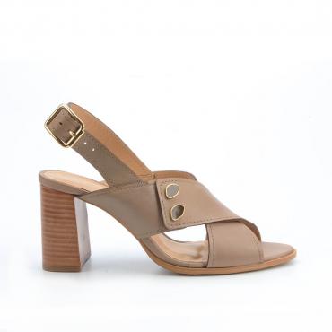 SANDÁLIA ABOTOADURAS - Código 2106-2-42