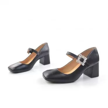 SAPATO BONECA FIVELA