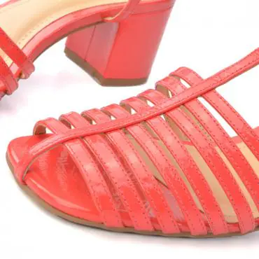 SANDÁLIA TIRAS RETRÔ