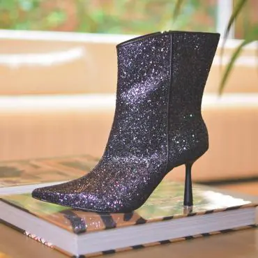 BOTA BICO FINO GLITTER