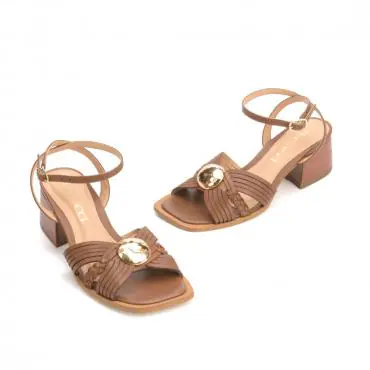 SANDÁLIA TRANÇADA METAL MARTELADO