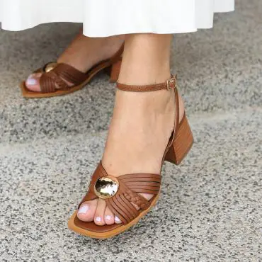 SANDÁLIA TRANÇADA METAL MARTELADO