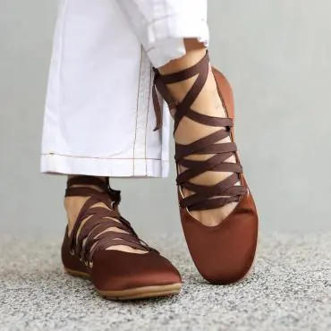 FLAT SNEAKERINA LACE UP