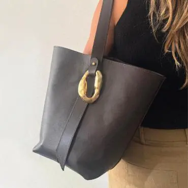 BOLSA FORMA COURO METAL