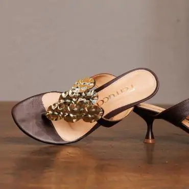 MULE FOLHAS
