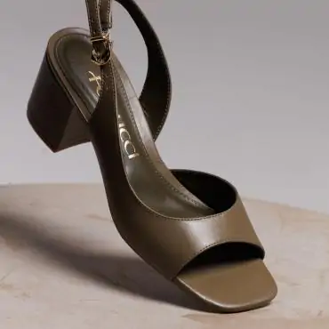 SLINGBACK BOSSA