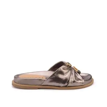 PAPETE KITTEN HEEL PEDRAS